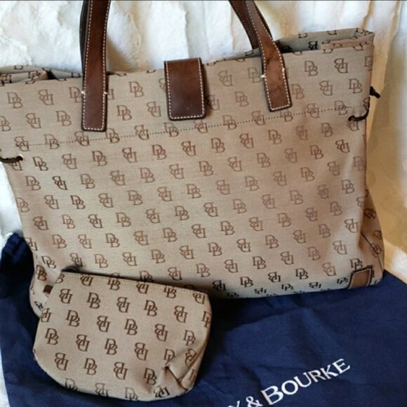 Dooney & Bourke Vintage Anniversary Signature Medium Tote & Pouch - Picture 2 of 12